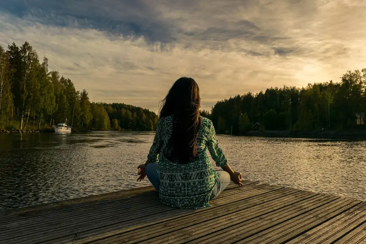 Performance Anxiety vs Social Anxiety: Understanding the Difference - Mental Health Blog - Empathy Health Clinic